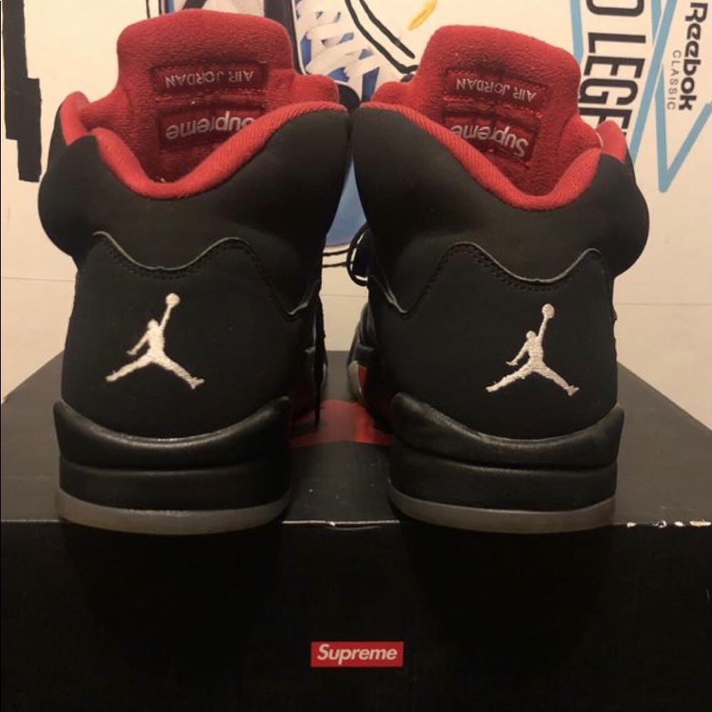 Retro 5s Supreme Black Size 10.5 - Picture 6 of 8